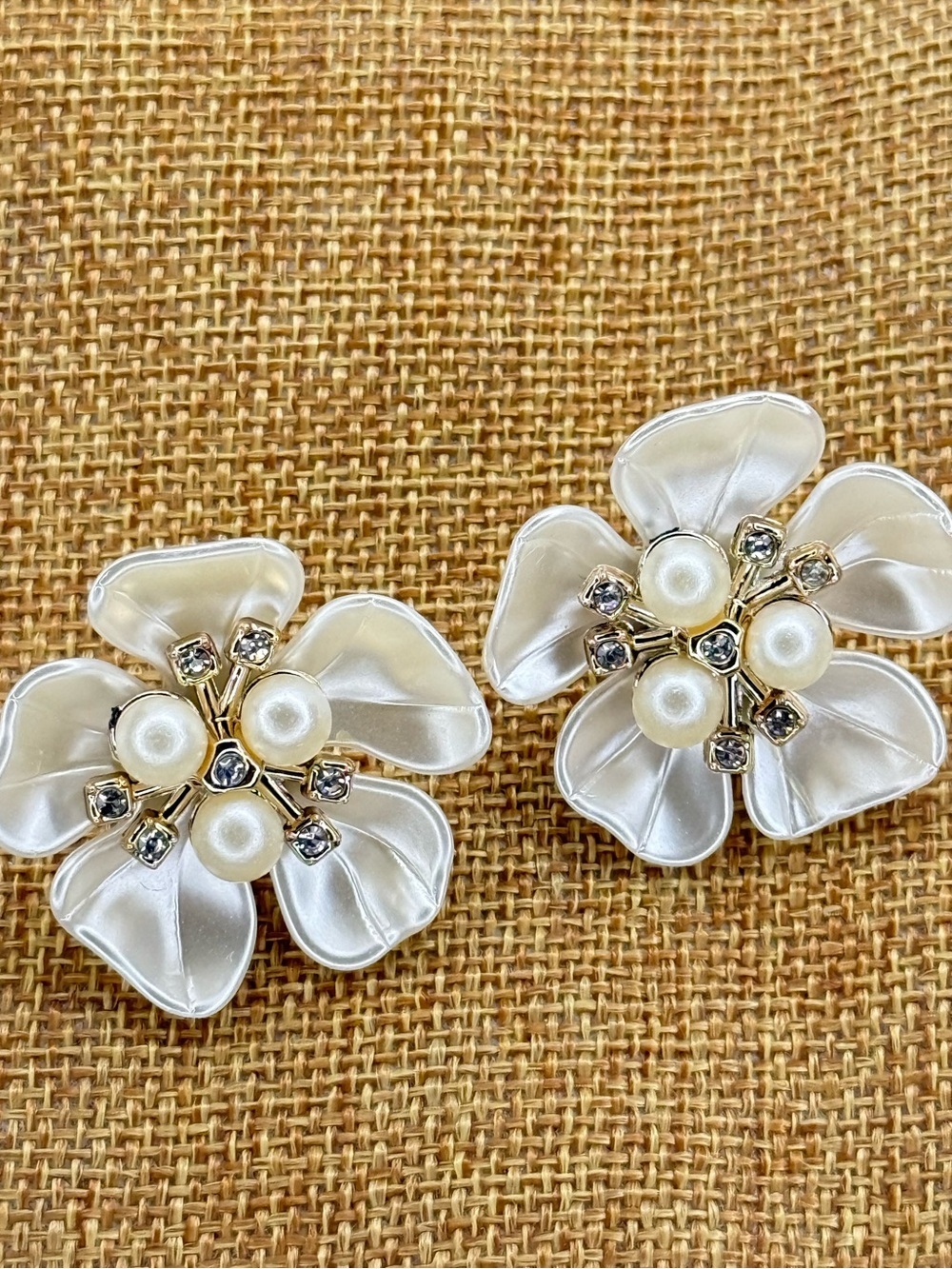 Boutique White Pearl Flower Stud Earrings Crystal Accents Floral Statement